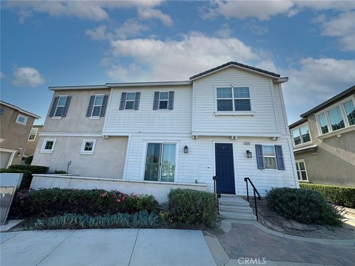 5846 Ginger Dr, Corona, CA, 92880 | Card Image