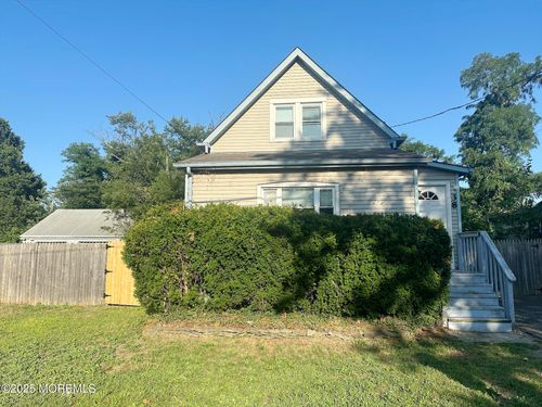 38 Franklin Ave, Hazlet Township, NJ, 07734-3113 | Card Image