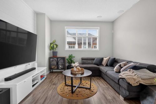 98 Copperstone Common Se, Calgary, AB, T2Z5E4 | Card Image