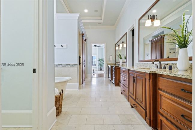 Primary Suite | Image 27
