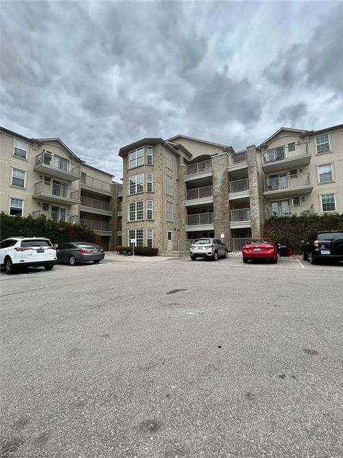 304-1480 Bishops Gate, Oakville, ON, L6M4N4 | Card Image