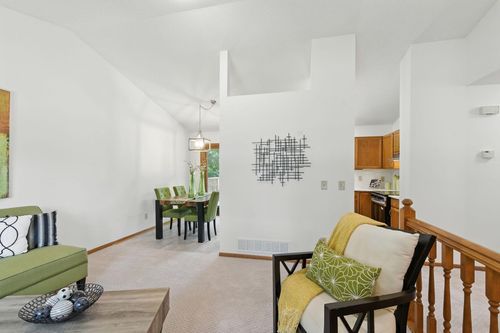 3655 Falcon Way, Eagan, MN, 55123-2489 | Card Image