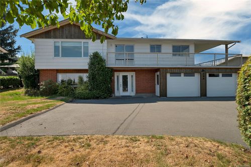 244 Alder St S, Campbell River, BC, V9W2N1 | Card Image