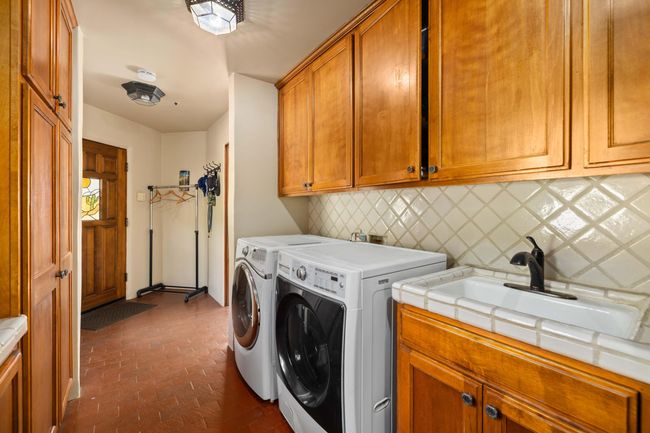 8420 Waters Rd-29 | Image 52