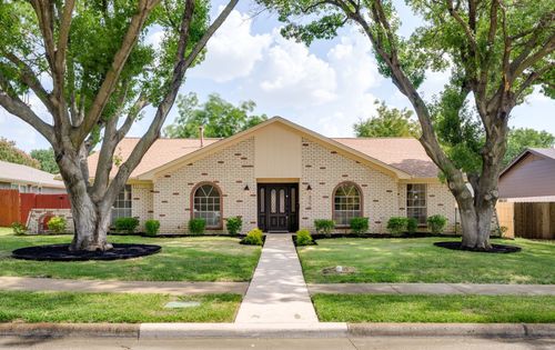 1422 Lincoln Drive, Carrollton, TX, 75006 | Card Image