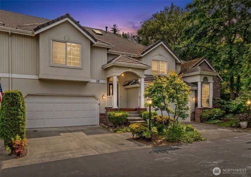 15c-8221 53rd Ave W, Mukilteo, WA, 98275-2679 | Card Image