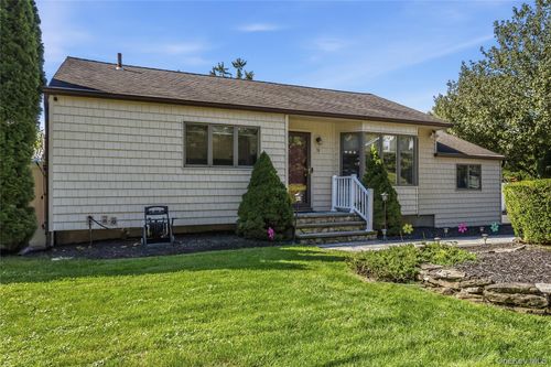 78 Little Plains Rd, Huntington, NY, 11743-4661 | Card Image