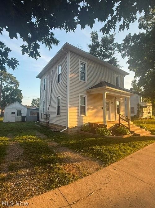 409 W Walnut St, Mount Vernon, OH, 43050-2142 | Card Image