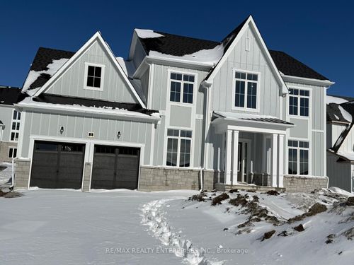 9 Herbert Avenue, Oro Medonte, ON, L0L2L0 | Card Image