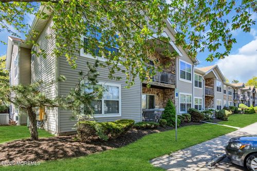 80 Diane Dr, Tinton Falls, NJ, 07753-7951 | Card Image