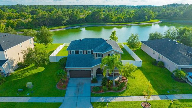 5624 Fisher Glen Loop, House other with 4 bedrooms, 4 bathrooms and null parking in WESLEY CHAPEL FL | Image 4