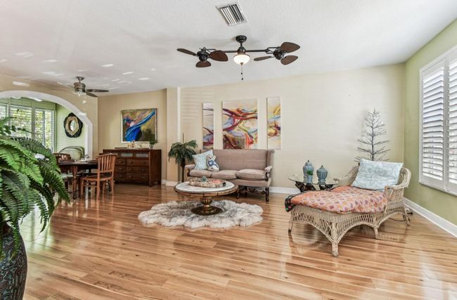12472 Country White Cir, Townhouse with 2 bedrooms, 2 bathrooms and null parking in TAMPA FL | Image 4