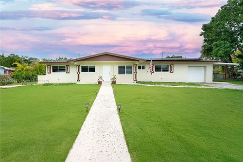 27441 Sw 165th Ave, Homestead, FL, 33031-2819 | Card Image