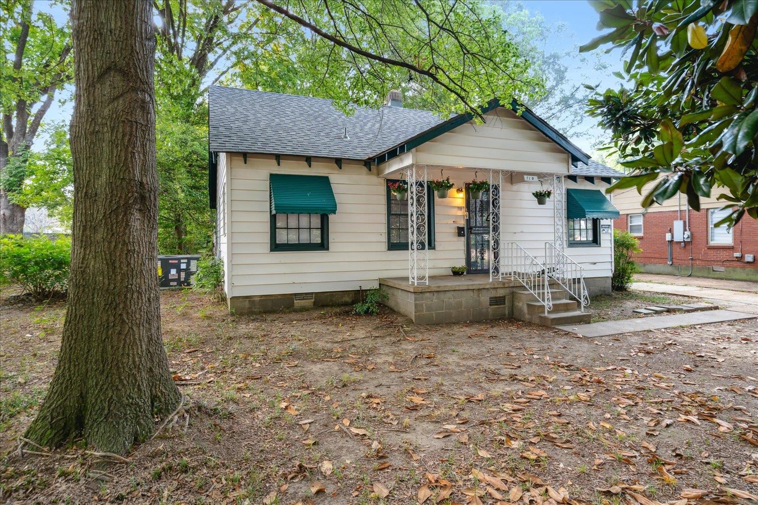Perkins Rd, Memphis, TN 38122