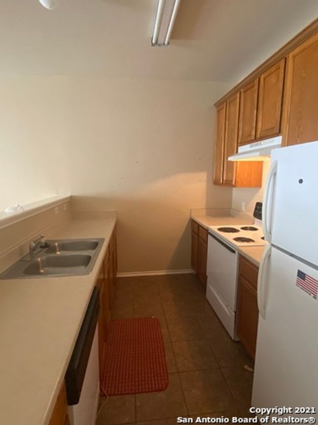 APT-2 - 10719 Mathom Lndg, Home with 3 bedrooms, 3 bathrooms and null parking in Universal City TX | Image 6