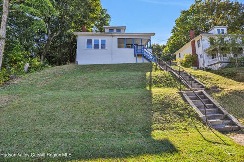 110 Clifton Ave, Kingston, NY, 12401-4012 | Card Image