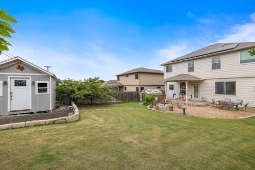 326 Comal Run, Hutto, TX, 78634-5604 | Card Image