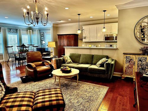 unit-201-1605 S Cannon Blvd, Shelbyville, TN, 37160-4871 | Card Image