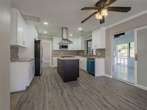 2722 Carmel Woods Dr, Seabrook, TX, 77586-1557 | Card Image