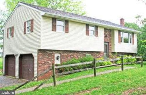 2891 Newport Rd, MANHEIM, PA, 17545-9566 | Card Image