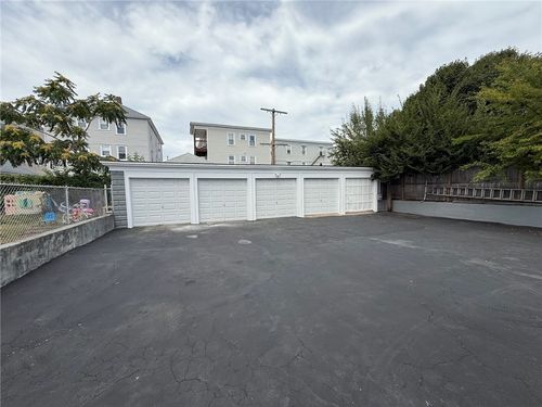 143 Valley St, Central Falls, RI, 02863-1840 | Card Image