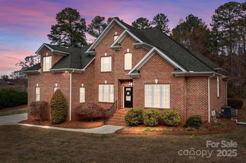 7909 Bay Pointe Dr, Denver, NC, 28037-8068 | Card Image