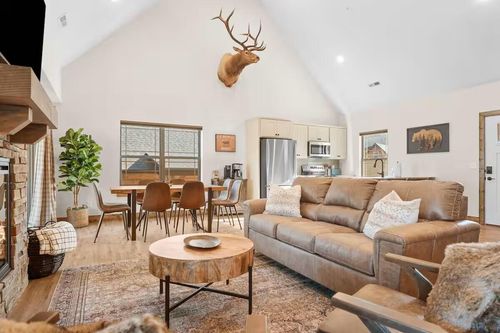 134 High Tower Rd, Hollister, MO, 65672 | Card Image