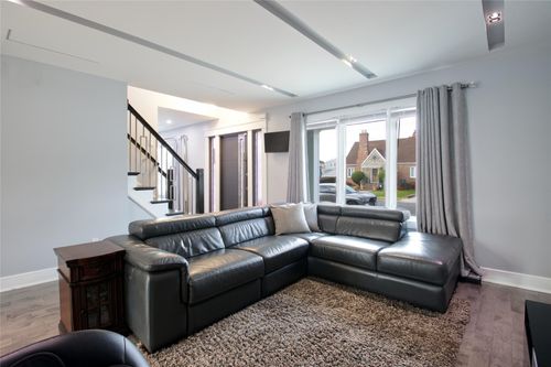 48 2nd St, Garden City Park, NY, 11040-4439 | Card Image