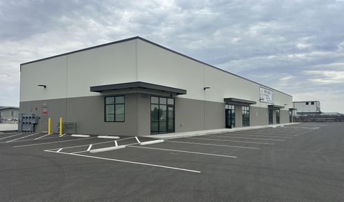 2201 N Commercial Ave., Pasco, WA, 99301 | Card Image