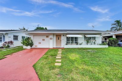 4929 Nw 54th St, House other with 2 bedrooms, 1 bathrooms and null parking in Tamarac FL | Image 2