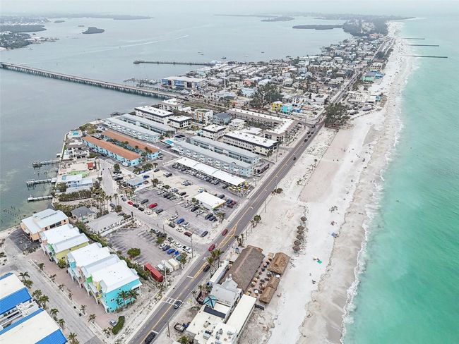 UNIT-5 - 117 7 Th St N, Condo with 1 bedrooms, 1 bathrooms and null parking in BRADENTON BEACH FL | Image 41