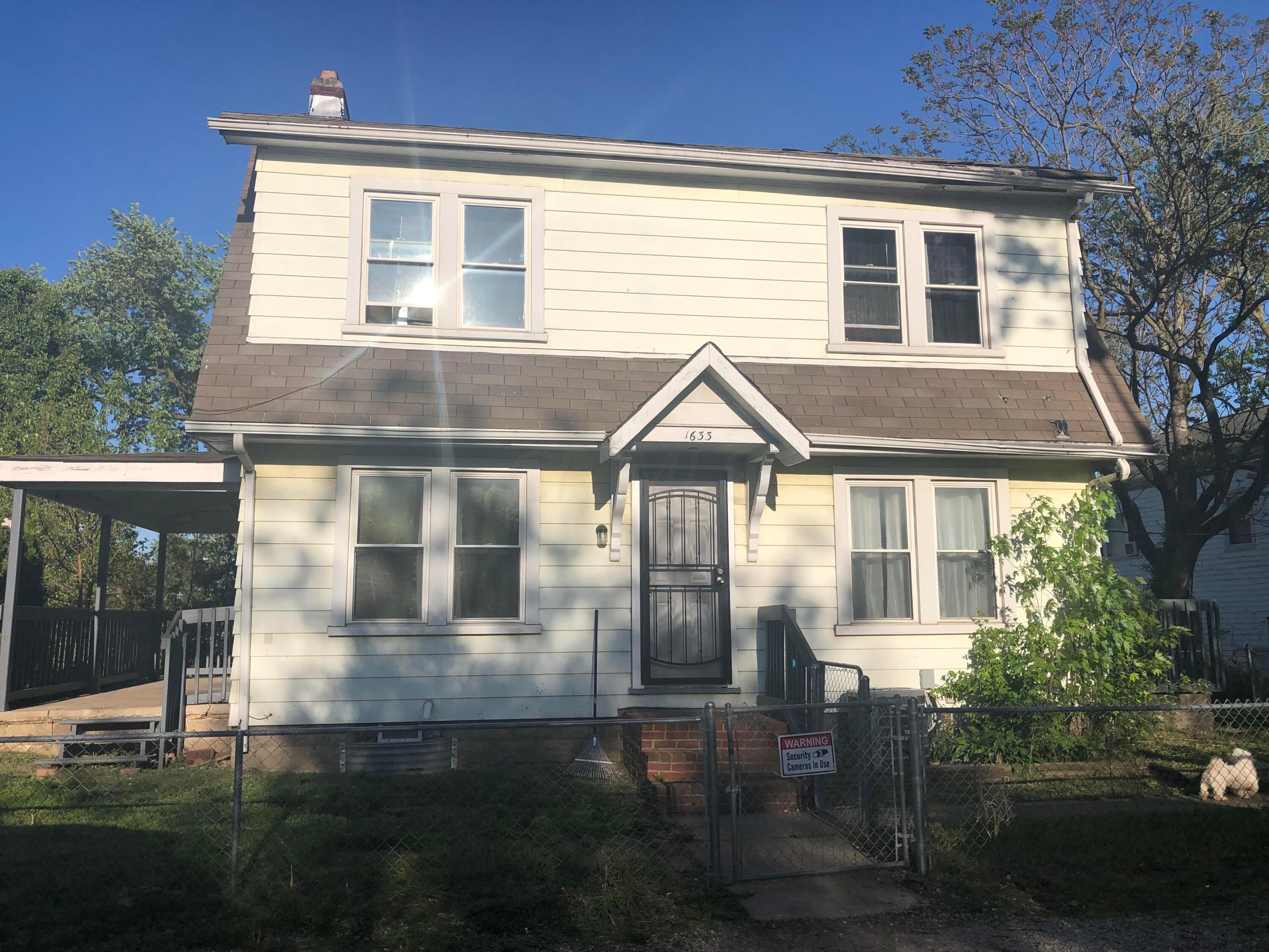 17th Ave, Columbus, OH 43219
