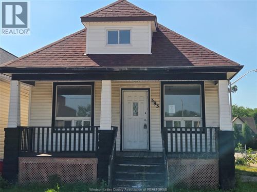 393 Newbury St, Windsor, ON, N9A6A1 | Card Image