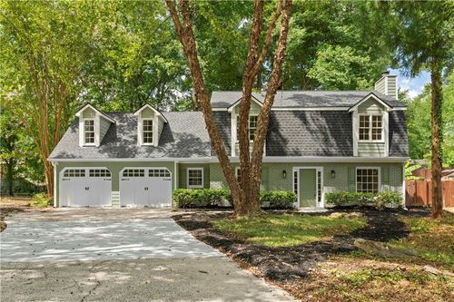 2743 Saddle Ridge Lake Dr, Marietta, GA, 30062-4621 | Card Image