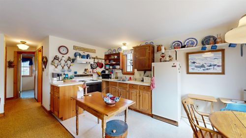 195 Bull Run Rd, Lincoln, VT, 05443-9119 | Card Image