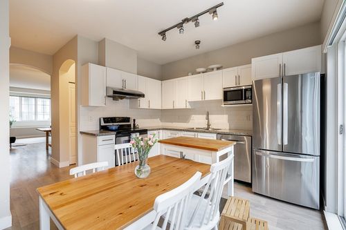 26-8533 Cumberland Pl, Burnaby, BC, V3N5C1 | Card Image