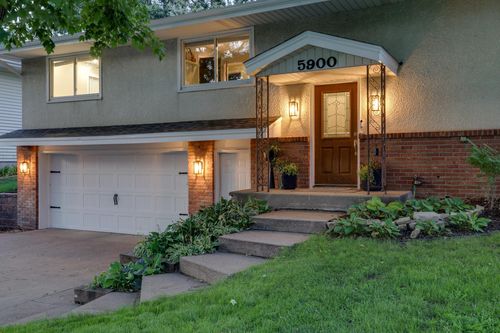 5900 Wisconsin Circle N, New Hope, MN, 55428 | Card Image