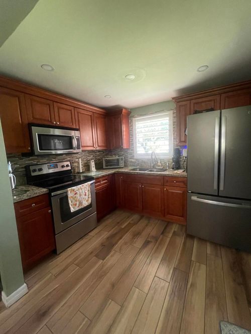 195-702 Lori Dr, Palm Springs, FL, 33461-1284 | Card Image