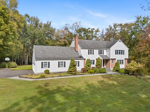 82 Keeler Dr, Ridgefield, CT, 06877-1012 | Card Image