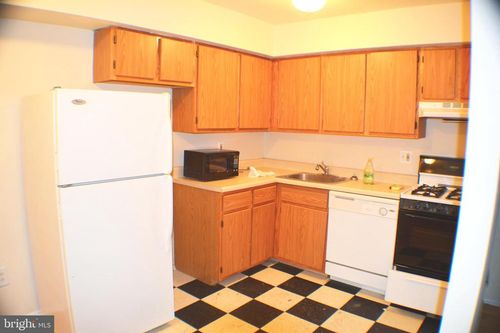 apt-2-3413 Cresson St, PHILADELPHIA, PA, 19129-1655 | Card Image