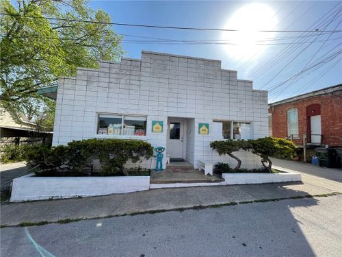 105 Hubbert St, Berryville, AR, 72616-3915 | Card Image