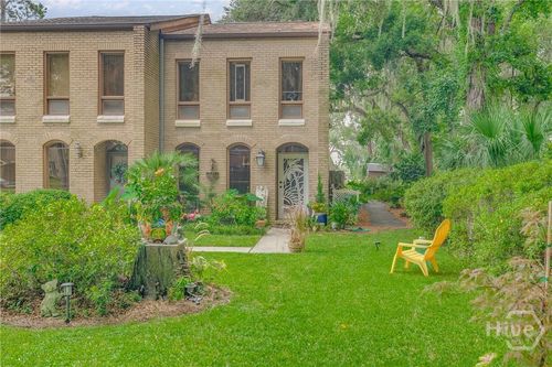 apt-1-1 E 67th St, savannah, GA, 31405-5240 | Card Image