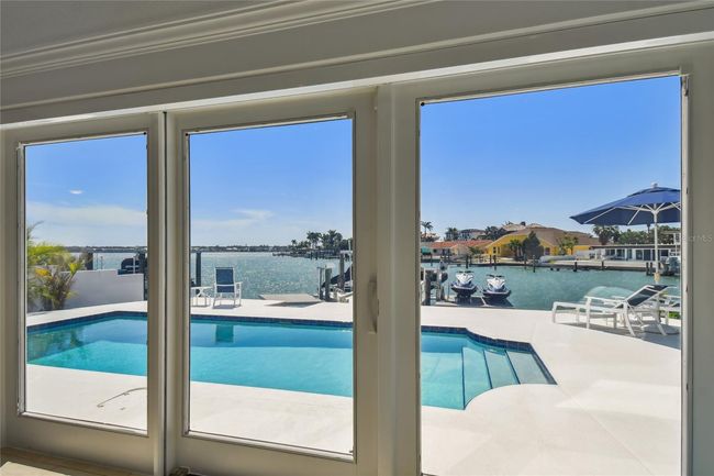 Incredible water views | Image 28