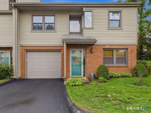 98-98 Metacomet Dr, Meriden, CT, 06450-3582 | Card Image