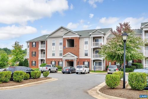 apt-2-155 Yellowstone Dr, CHARLOTTESVILLE, VA, 22903-8115 | Card Image