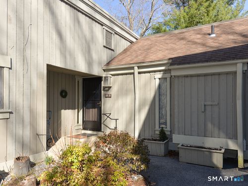 d-101 Heritage Vlg, Southbury, CT, 06488-1630 | Card Image