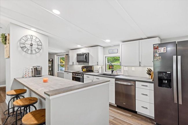Kitchen | Image 22