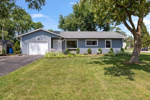 500 Cherry Cir, Glenview, IL, 60025-4585 | Card Image