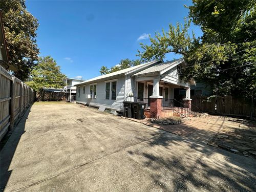 2-405 James St, Houston, TX, 77009-8326 | Card Image