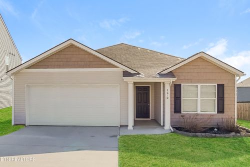 4610 Hay Wagon Ln, Knoxville, TN, 37938-2509 | Card Image